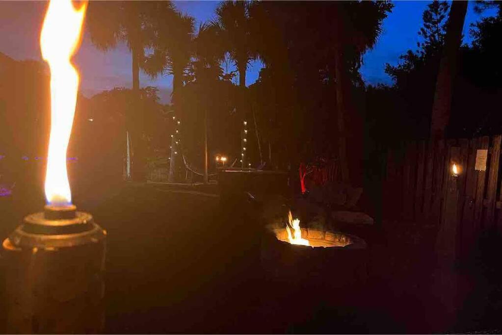 Poolside Cocoa Oasis W/ Tiki Bar! Villa Frontenac Buitenkant foto