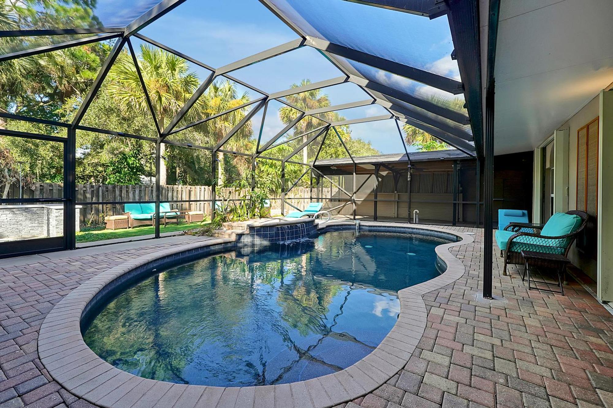 Poolside Cocoa Oasis W/ Tiki Bar! Villa Frontenac Buitenkant foto